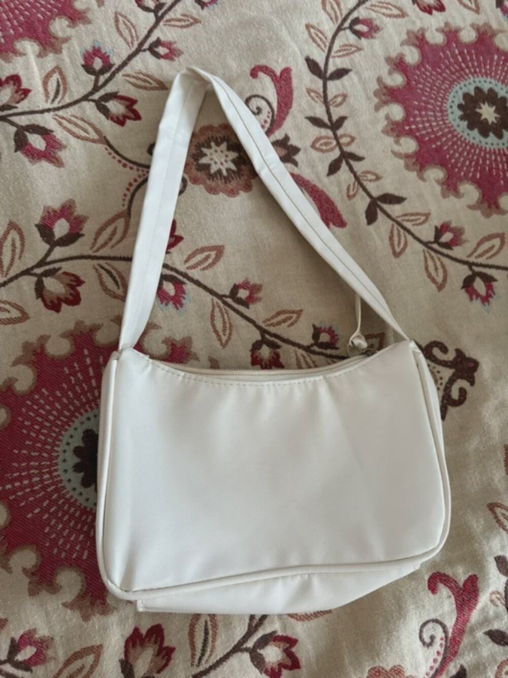 White mini shoulder bag